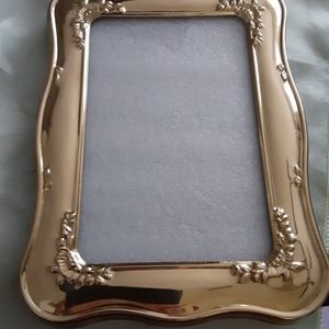 4 small picture metal frames